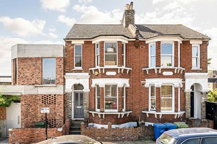 3 Bedroom Terraced House To Rent In Avondale Rise, Peckham, SE15