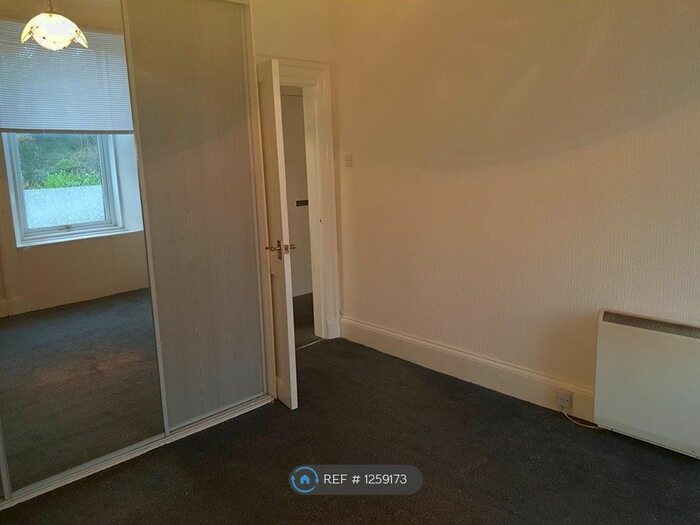 1 Bedroom Flat To Rent In Brachelston Street, Greenock PA16