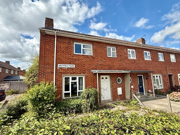 2 Bedroom Semi-Detached House For Sale In Westfield Road, Trowbridge, BA14