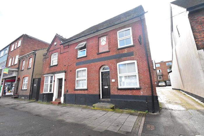Studio To Rent In High Street South, Dunstable, Bedfordshire, LU6
