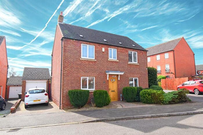 3 Bedroom Detached House For Sale In Poppyfields, Marehay, Ripley, DE5