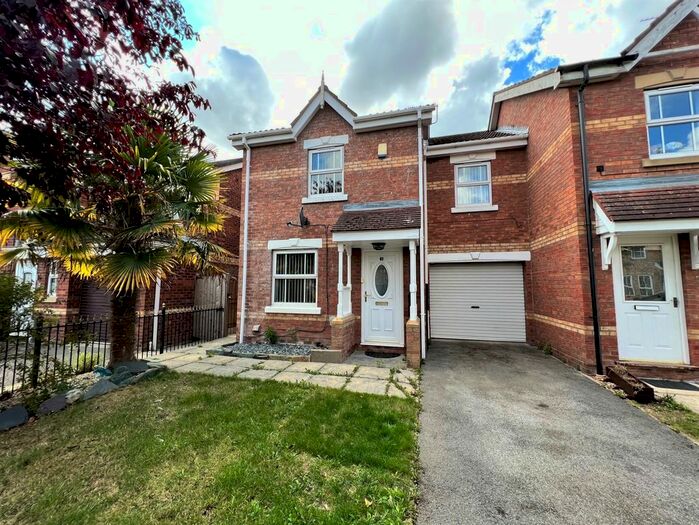 3 Bedroom Semi-Detached House To Rent In Trent Park, Kingswood, Hull, HU7