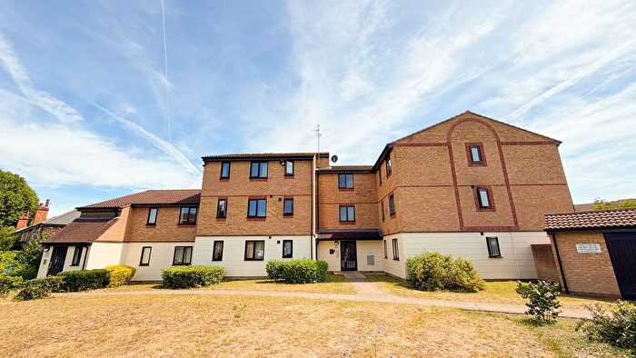 1 Bedroom Flat To Rent In Mullards Close, Hackbridge, Surrey., CR4