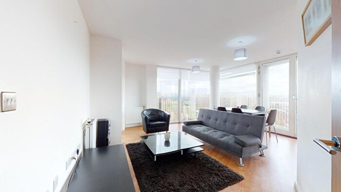 2 Bedroom Flat To Rent In Lanacre Avenue, London, NW9