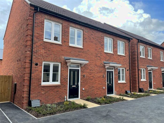 2 Bedroom Semi-Detached House To Rent In Chatham Close, Upper Heyford, Bicester, OX25