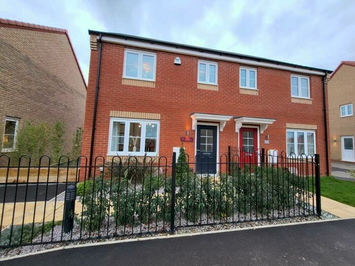 3 Bedroom Semi-Detached House To Rent In Daisy Drive, Whittlesey, PE7