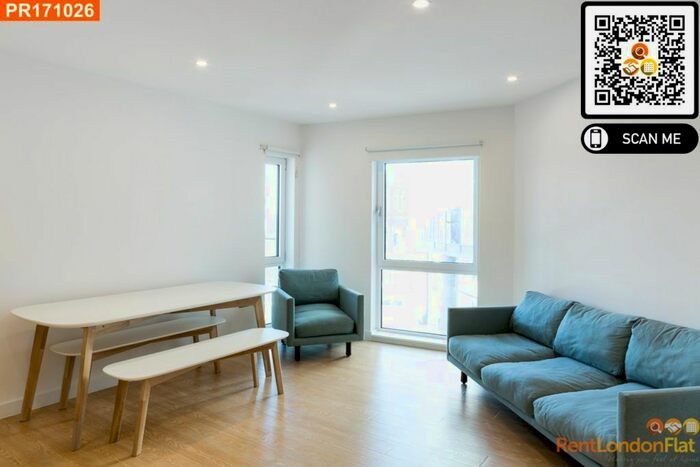 2 Bedroom Flat To Rent In Newgate, Croydon, &# Bed Flat, CR0