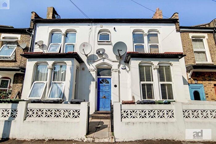 1 Bedroom Flat To Rent In Westdown Road, Stratford, E15
