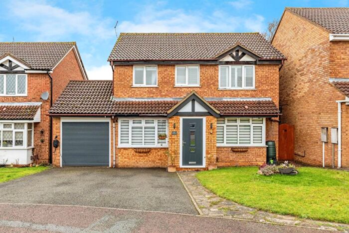 4 Bedroom Detached House For Sale In Tiffany Gardens, Northampton, NN4