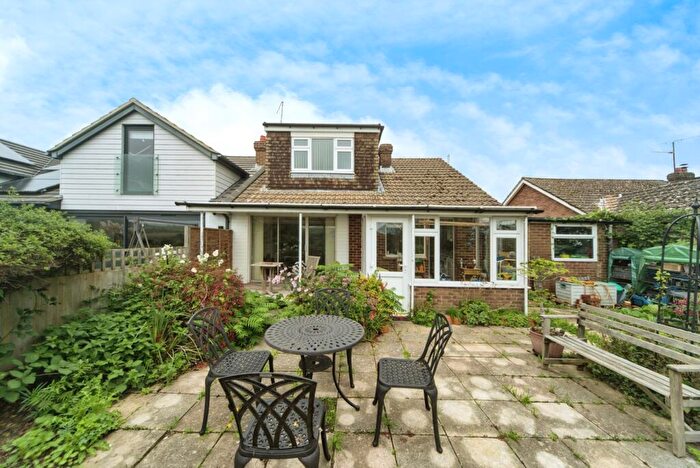 4 Bedroom Bungalow For Sale In Dawn Crescent, Upper Beeding, West Sussex, BN44