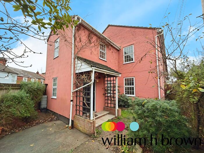 3 Bedroom Detached House To Rent In Winnock Road, Colchester, CO1