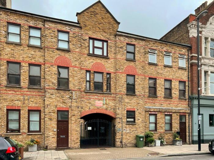 1 Bedroom Flat To Rent In Staplehurst Road, Hither Green, London, SE13