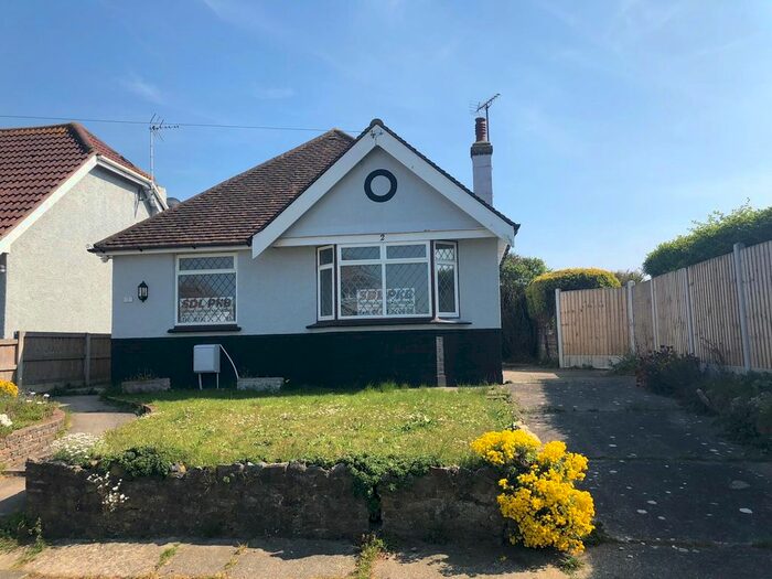 2 Bedroom Bungalow To Rent In Kents Avenue, Holland-On-Sea, Clacton-On-Sea, CO15