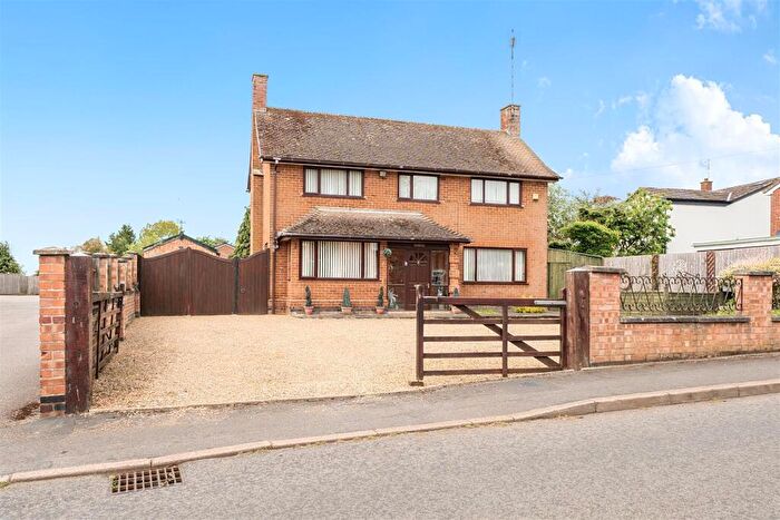 3 Bedroom House For Sale In Chapel Street, Swinford, Lutterworth, Leciestershire, LE17
