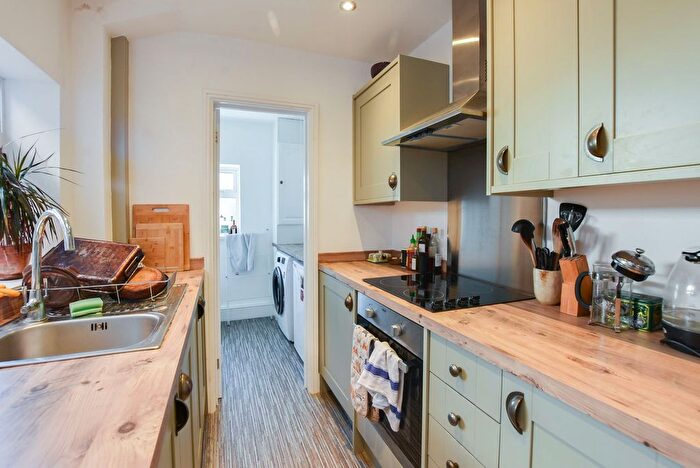 2 Bedroom Terraced House To Rent In Howard Road, Clarendon Park, Leicester, LE2