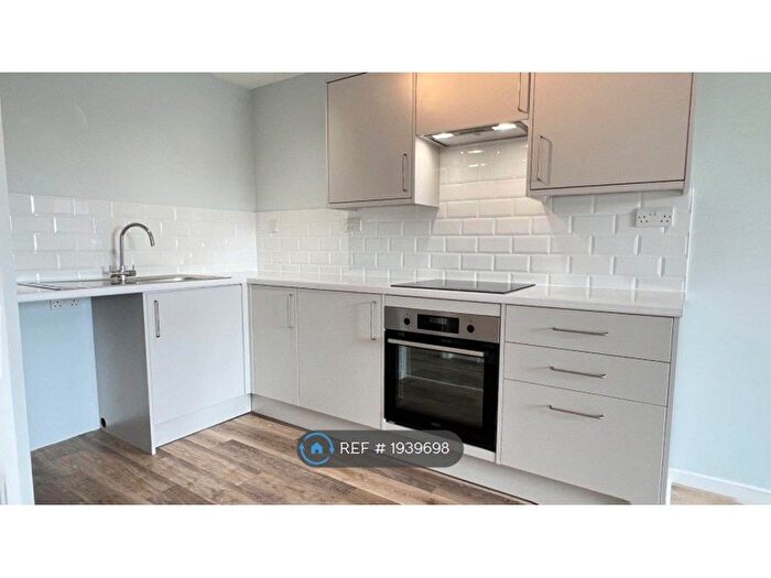1 Bedroom Flat To Rent In Trinity Place, Stevenage, SG1