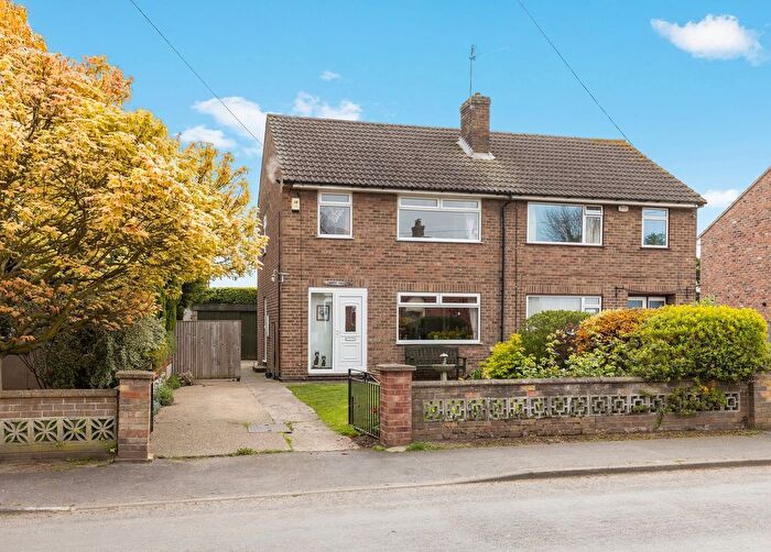 3 Bedroom Semi Detached House For Sale In South Duffield Road, Osgodby, Selby, North Yorkshire, YO8