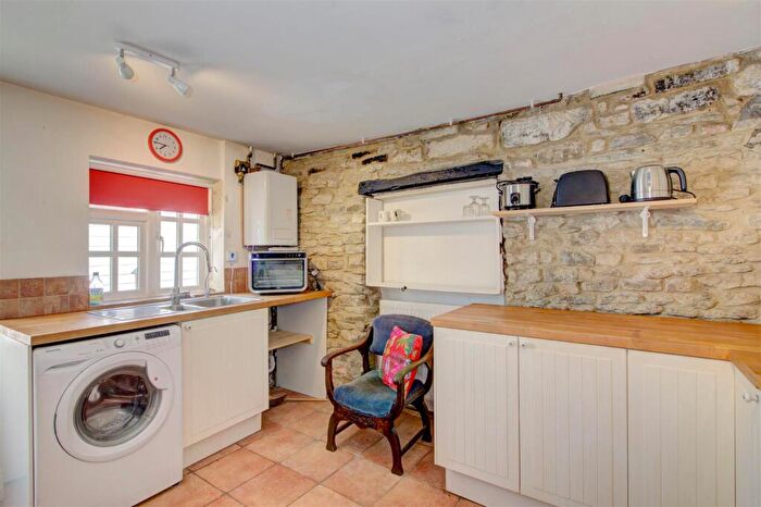 2 Bedroom Cottage For Sale In Malmesbury, SN16