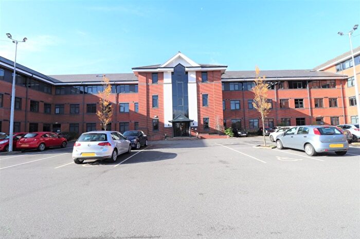 1 Bedroom Flat To Rent In Greenleigh Court, Dawsons Square, West Yorkshire, LS28