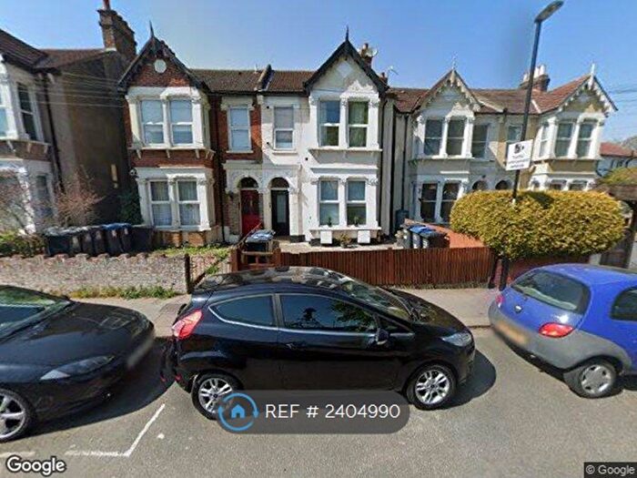 1 Bedroom Flat To Rent In Woodside Green, London, SE25