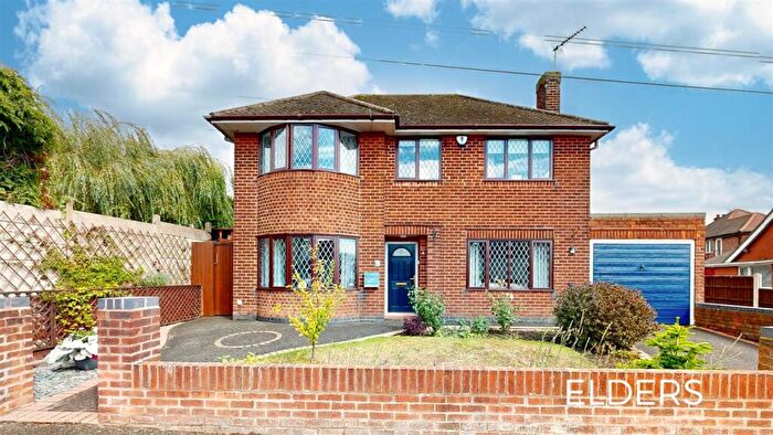 4 Bedroom Detached House For Sale In Moss Road, Ilkeston, DE7