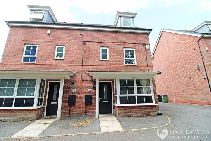 4 Bedroom Semi Detached House For Sale In Parkers Way, Tipton, DY4