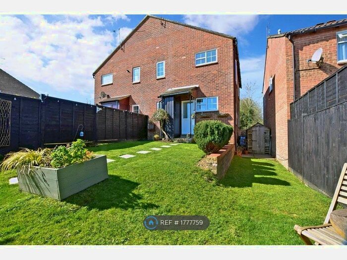 1 Bedroom End Of Terrace House To Rent In Estcots Drive, East Grinstead, RH19