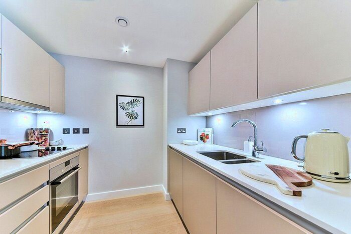 1 Bedroom Flat To Rent In Churchyard Row, SE11