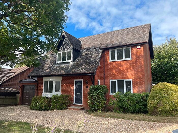 4 Bedroom Detached House For Sale In Postern Green, Enfield, EN2