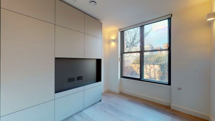 Studio To Rent In George Street, LU1