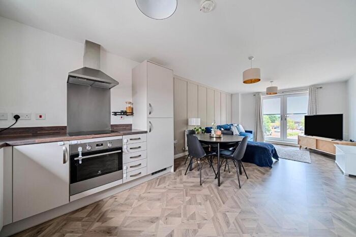 2 Bedroom Apartment For Sale In Bannister Way, Leybourne, West Malling, ME19