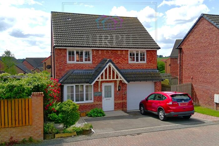 4 Bedroom Detached House For Sale In Poppy Fields Way, Pontefract, West Yorkshire, WF8