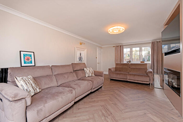 6 Bedroom Detached House For Sale In Godfrey Way, Dunmow, Essex, CM6