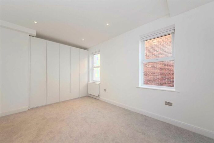 1 Bedroom Flat To Rent In Eaton Rise, Ealing, W5