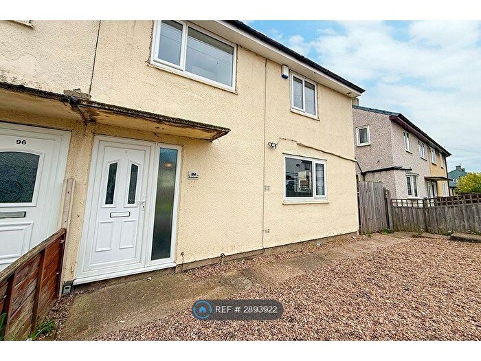 3 Bedroom Semi-Detached House To Rent In Broadwater, Rotherham, S63