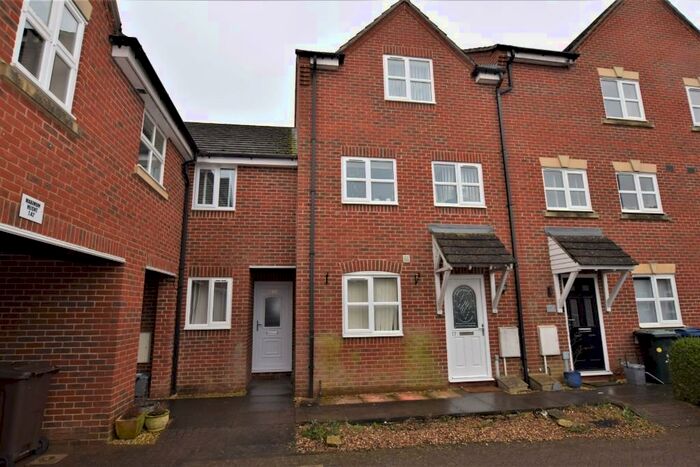 4 Bedroom Town House To Rent In Butterbur Gardens, Bicester, Oxfordshire, OX26