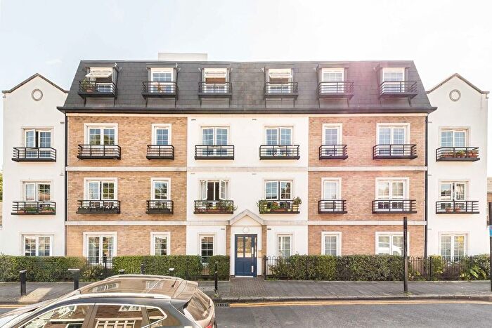 1 Bedroom Flat To Rent In Portland Grove, London, SW8