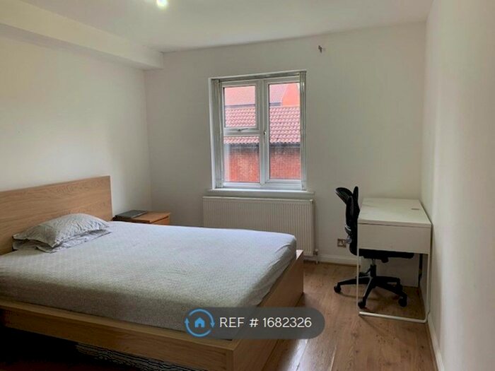 1 Bedroom Flat To Rent In Shepherds Court, Harrow, HA1
