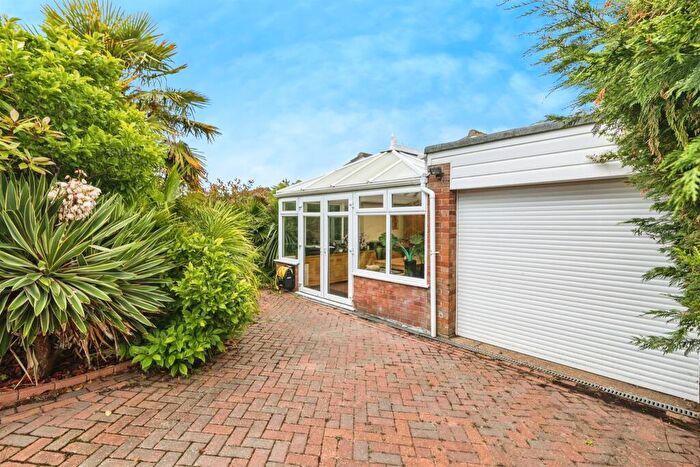 3 Bedroom Detached Bungalow For Sale In Kingfisher Court, Lowestoft, NR33