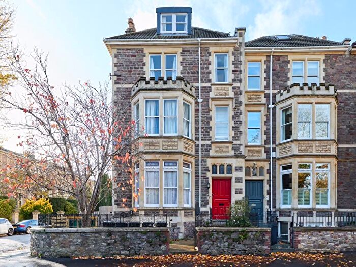 2 Bedroom Flat For Sale In College Road, Clifton, Bristol, BS8