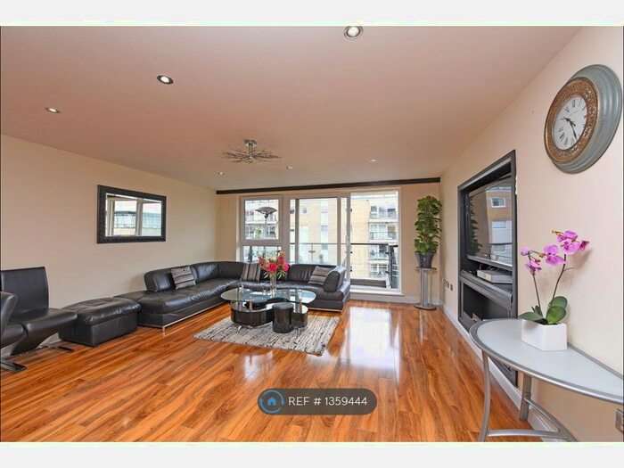 2 Bedroom Flat To Rent In Riverside West, Wandsworth, SW18