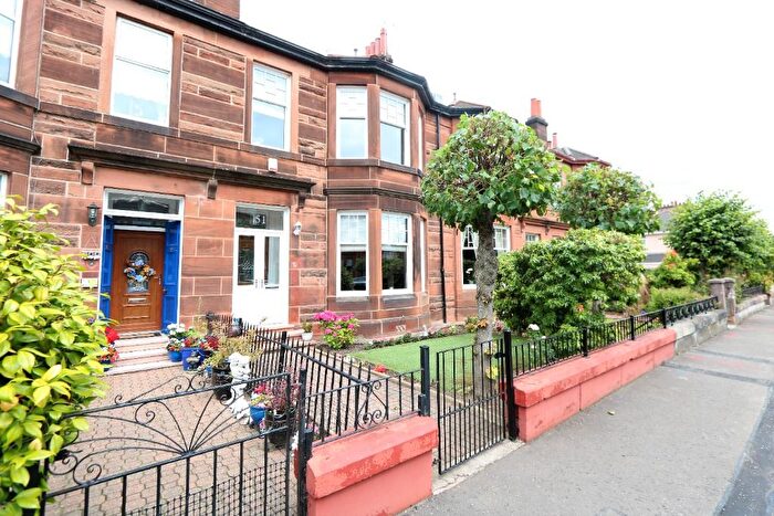 3 Bedroom Terraced House To Rent In Third Avenue, Glasgow, G44