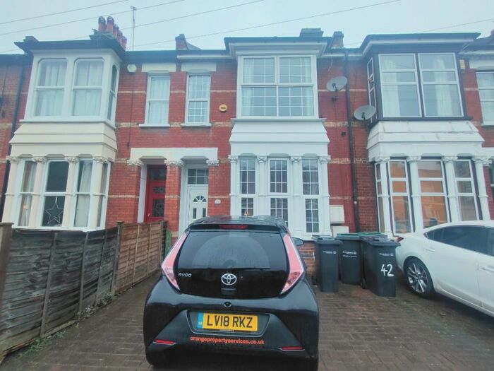 3 Bedroom Terraced House To Rent In Darnley Road, Gravesend, Kent, DA11