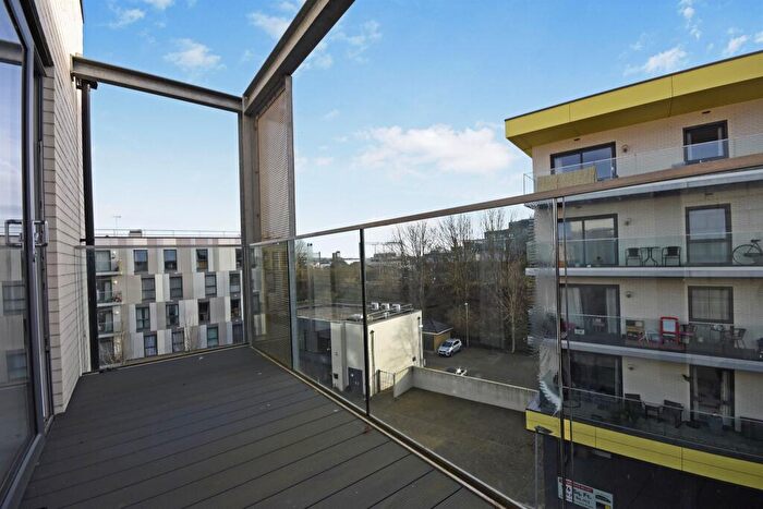 2 Bedroom Flat For Sale In Cunard Square, Chelmsford, CM1