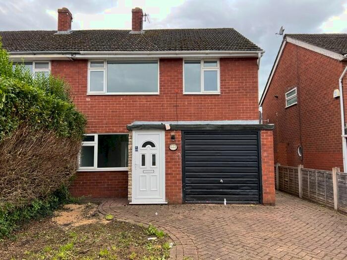 3 Bedroom Semi-Detached House To Rent In Fieldhouse Drive, Muxton, Telford, TF2