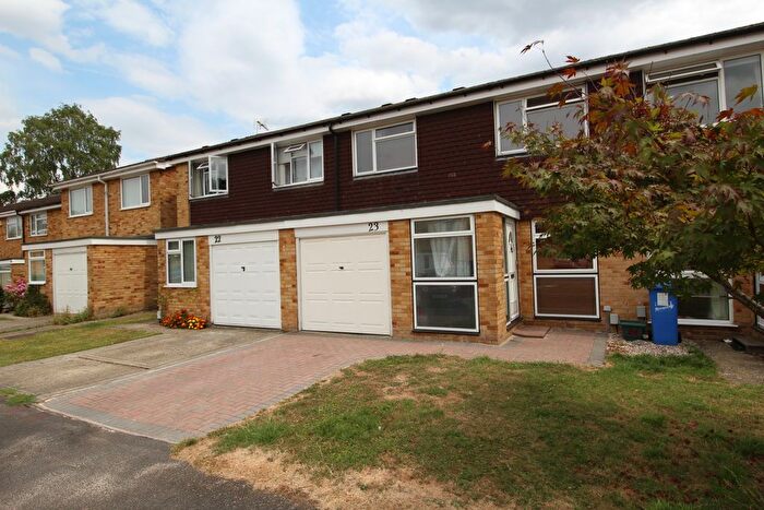 3 Bedroom Terraced House To Rent In Holland Gardens, Fleet, GU51
