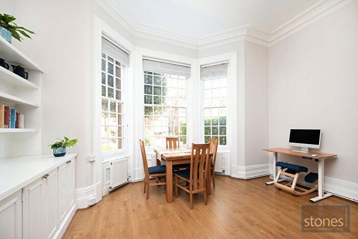 1 Bedroom Flat For Sale In Strathray Gardens, Belsize Park, London, NW3