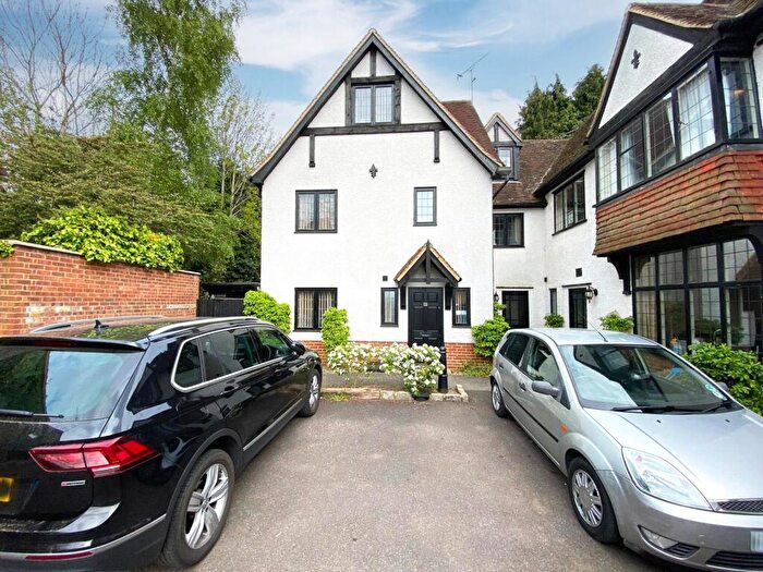 3 Bedroom Town House To Rent In Woodridge Close, Bracknell, Berkshire, RG12