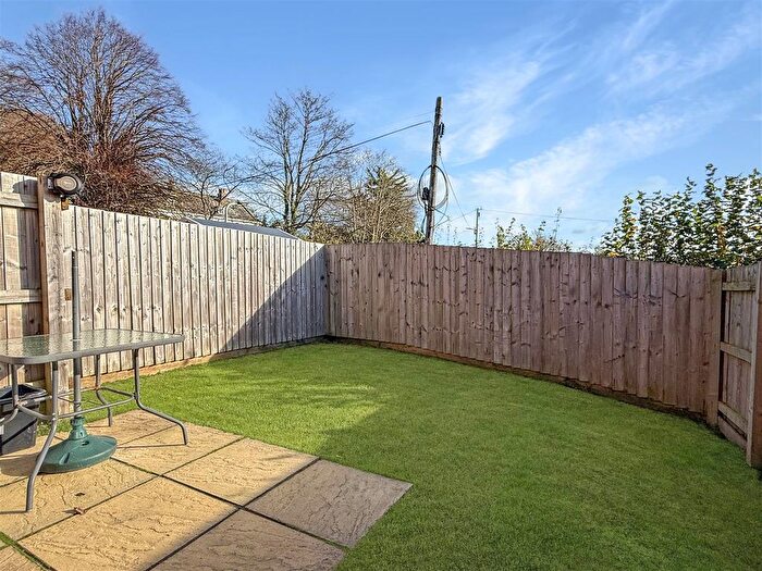 2 Bedroom Semi-Detached House For Sale In Trayne Heights, Barnstaple, EX31