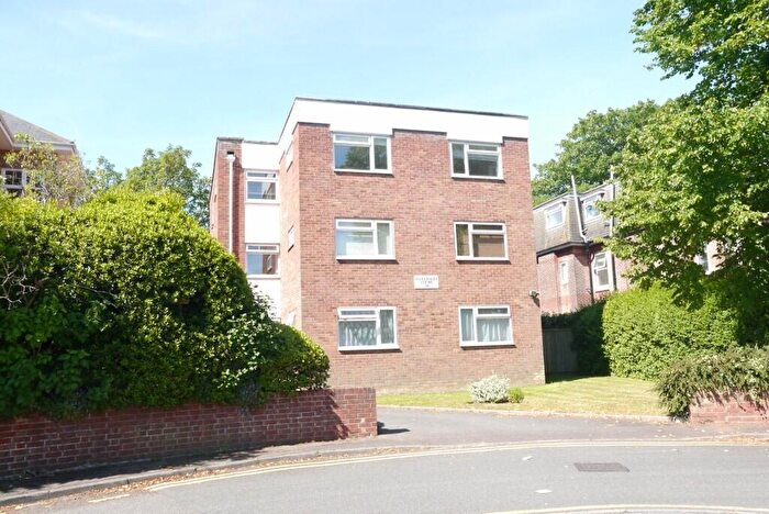 2 Bedroom Flat To Rent In Bournemouth, BH8